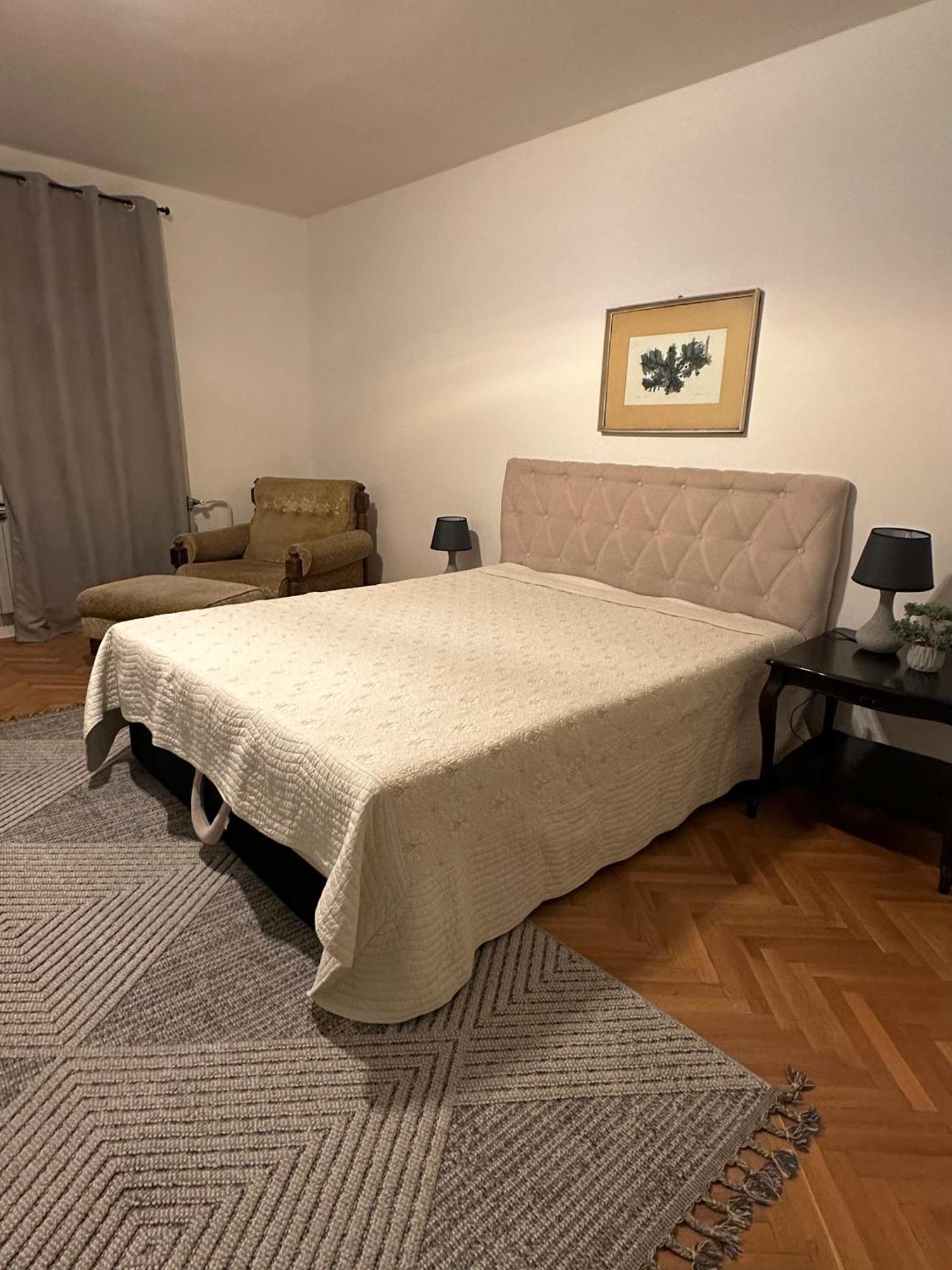 Layla'S Home Free Parking Sarajevo Bagian luar foto