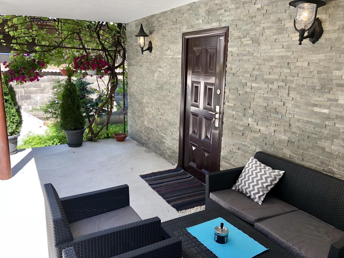 Layla'S Home Free Parking Sarajevo Bagian luar foto